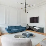 Elegant Apartment - 2Br-4P - Arc De Triomphe