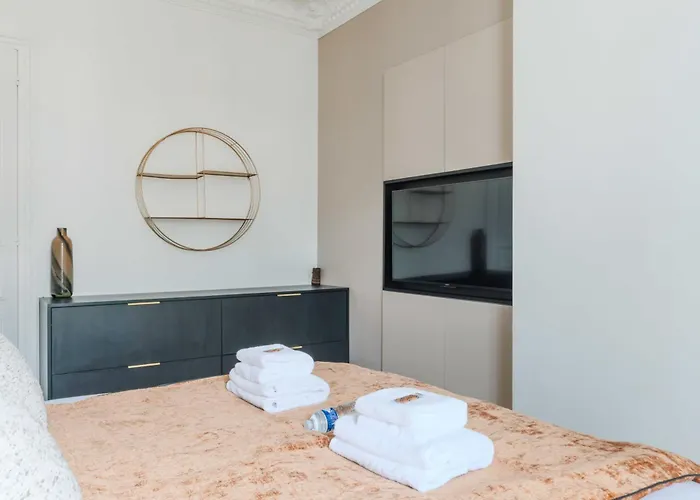 Elegant Apartment - 2Br-4P - Arc De Triomphe